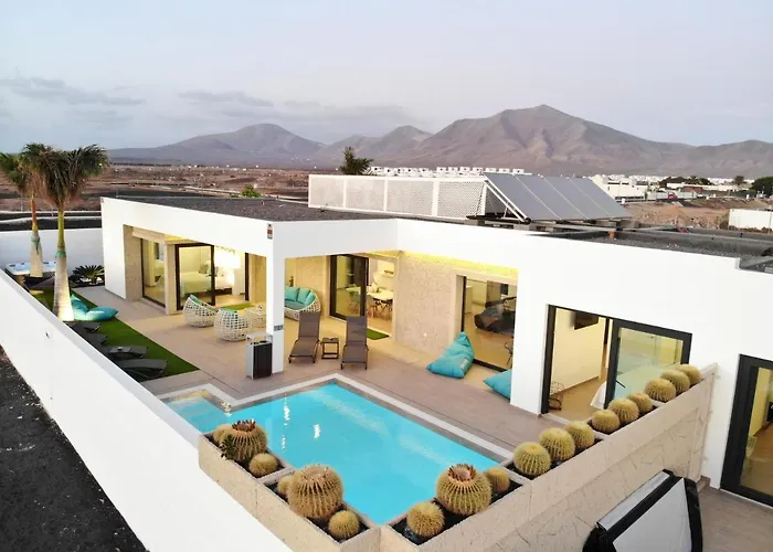 Sea Breeze Lapa And Claca * Playa Blanca (Lanzarote)